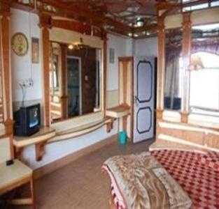 Hotel Gulmarg Regency Шімла Екстер'єр фото