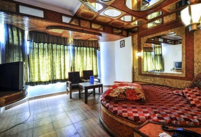 Hotel Gulmarg Regency Шімла Екстер'єр фото